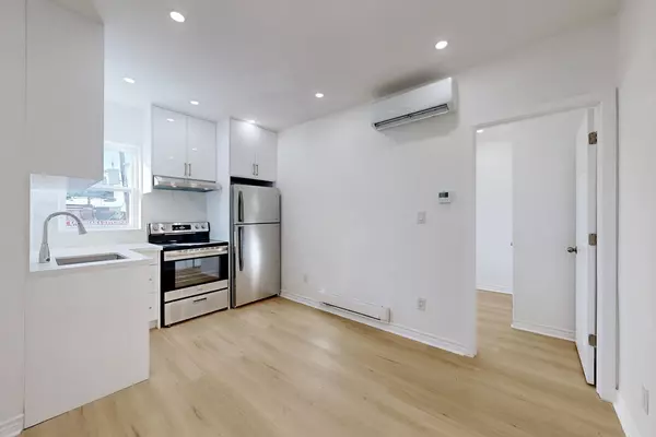 Toronto W03, ON M6E 2J5,167 Dynevor RD #1