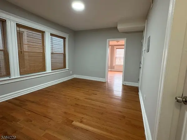 Newark City, NJ 07106,76 Halstead St #2