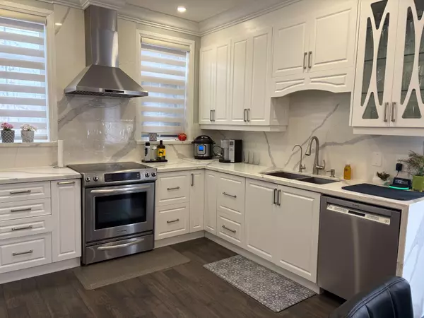 Mississauga, ON L5M 7G4,3810 Thomas ST