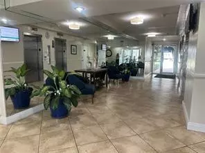 2350 NE 135th St #203, North Miami, FL 33181