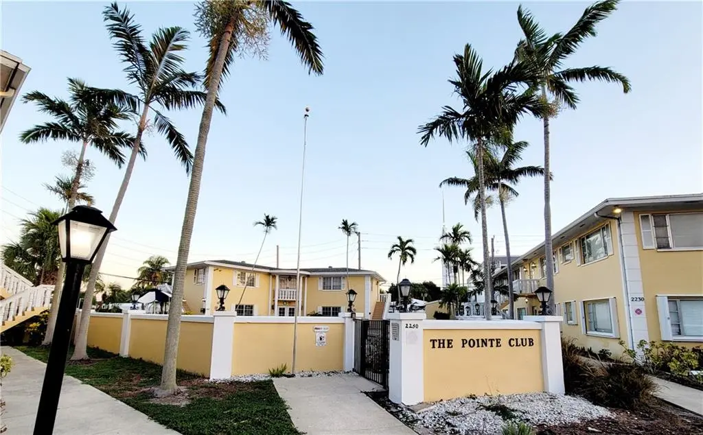 Fort Lauderdale, FL 33308,2230 NE 56th Place #208