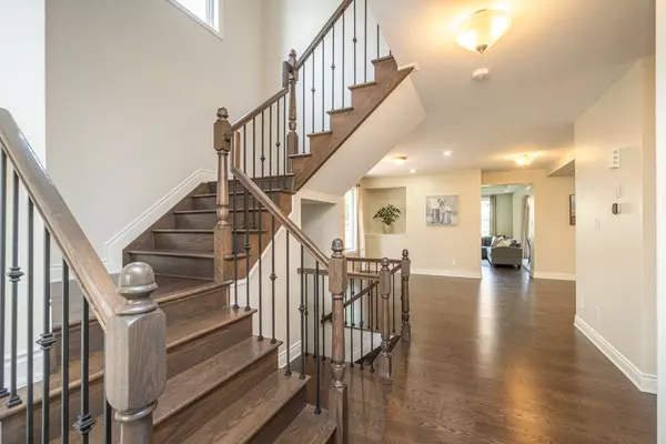 Stittsville - Munster - Richmond, ON K2S 0Y7,623 Parade DR