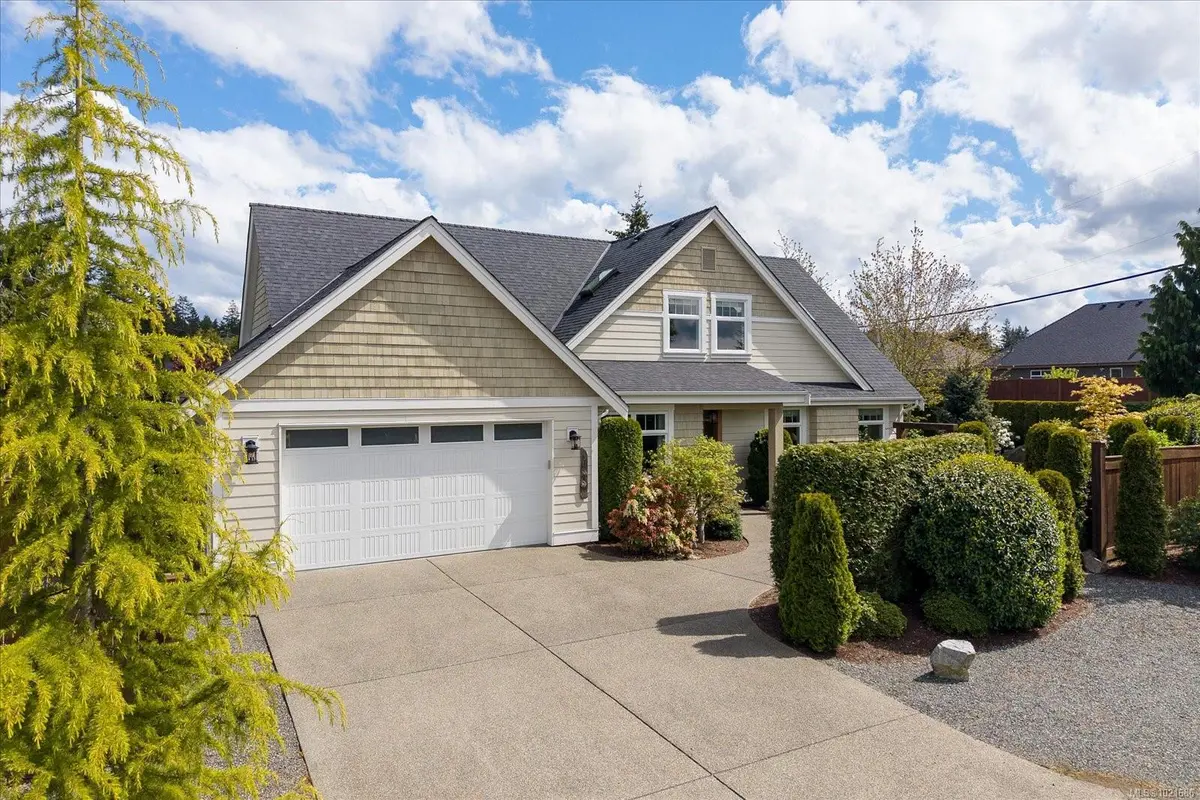 Parksville, BC V9P 2R6,672 Lowry's Rd