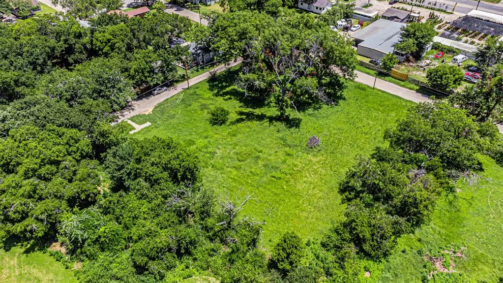 Cleburne, TX 76031,1024 Alvarado Street