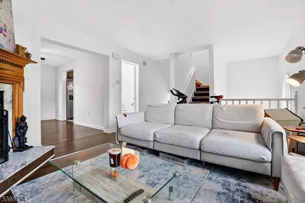 Newark City, NJ 07102,121 Arlington St