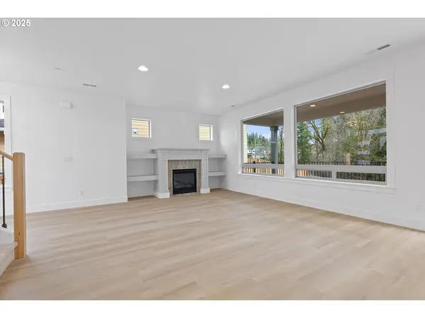 Clackamas, OR 97015,14988 SE Andre WAY