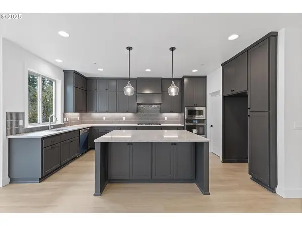 Clackamas, OR 97015,14988 SE Andre WAY