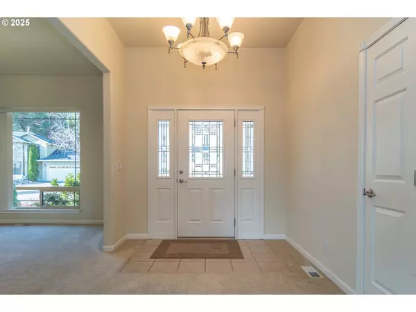 Roseburg, OR 97470,1737 NE SHALE CT