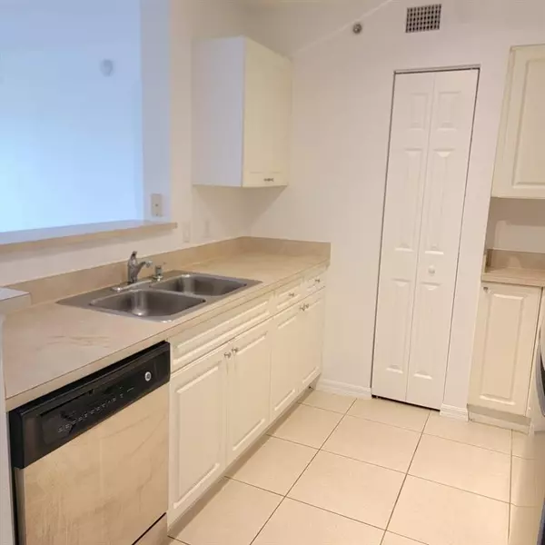 Boynton Beach, FL 33437,6768 Heritage Grande #7304