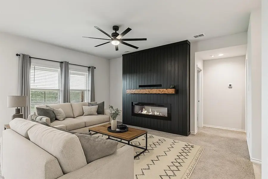 620 Whitecomb Lane, Justin, TX 76247