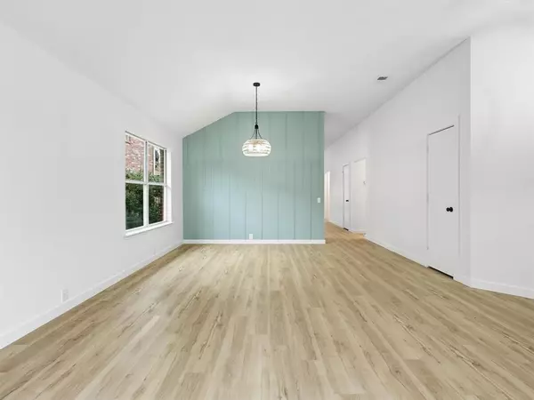 Saginaw, TX 76131,1013 Grand Central Parkway