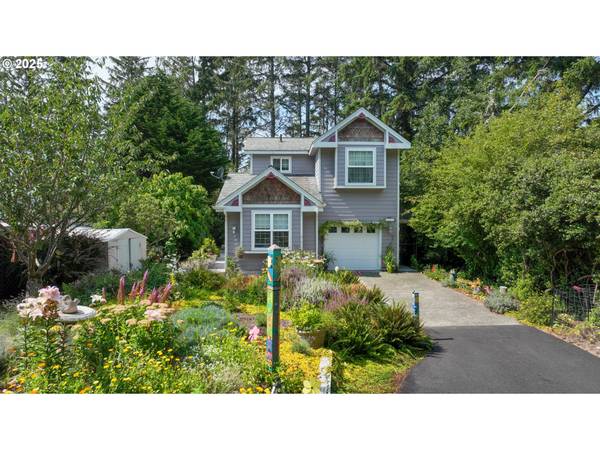 38 3RD ST W,  Chinook,  WA 98614
