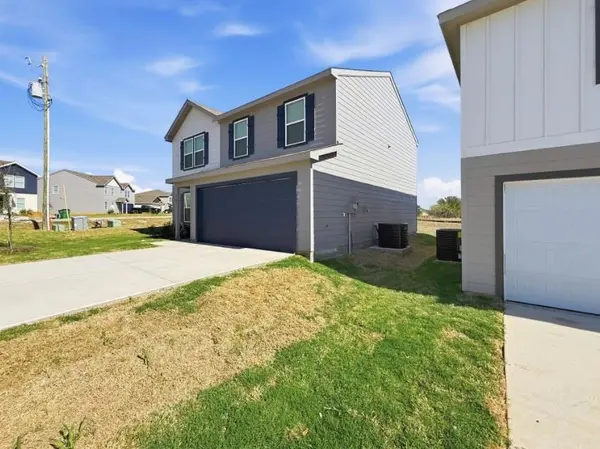 Granbury, TX 76048,501 Sycamore Cove