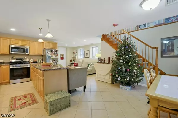 Allendale Boro, NJ 07401,301 W Crescent Ave