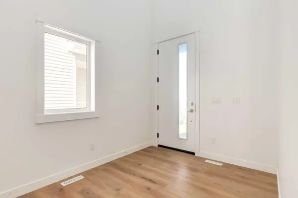 Crossfield, AB T0M0S0,1173 Iron Ridge AVE