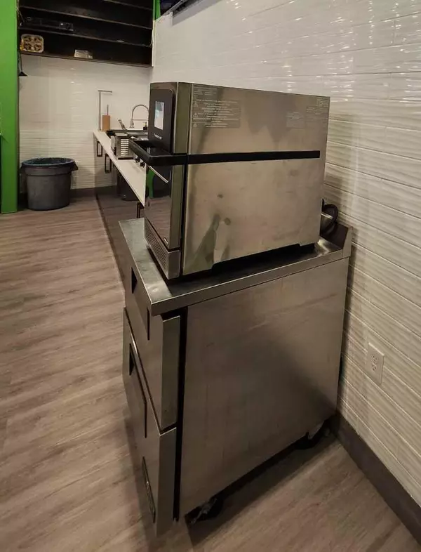 Red Deer, AB T4N 4B4,4914 52 ST