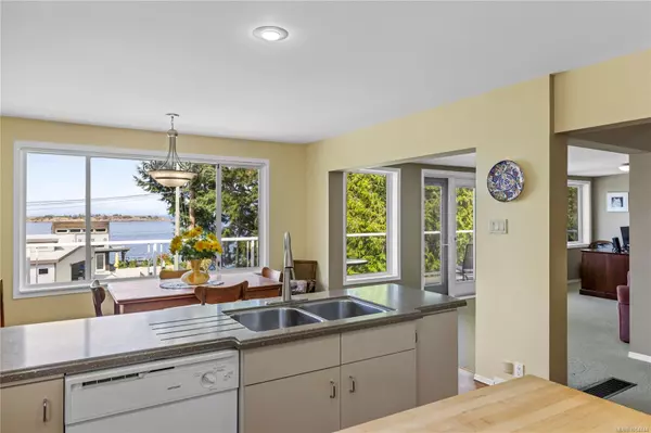 Nanoose Bay, BC V9P 9J3,3022 Park Pl