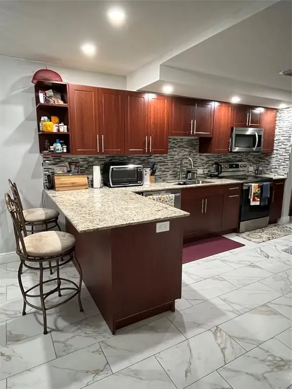 Tamarac, FL 33319,16 Spinning Wheel Ln #16