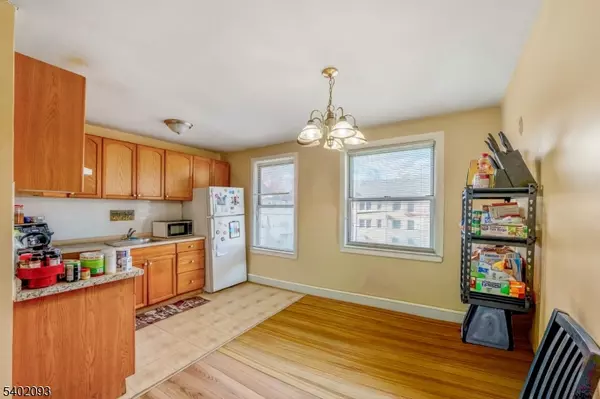 Plainfield City, NJ 07062,953D E Front St