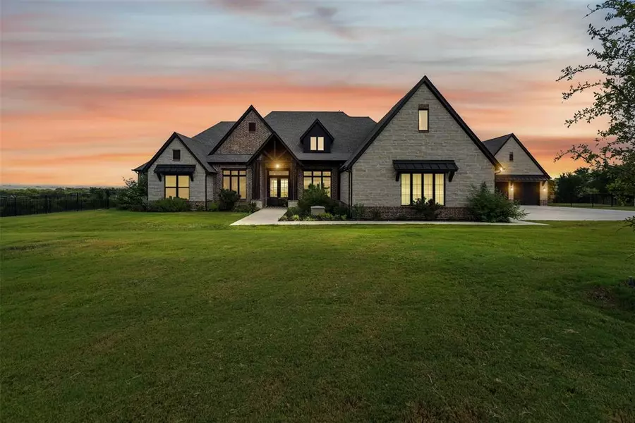 2001 Hidden Bluff Road, Aledo, TX 76008