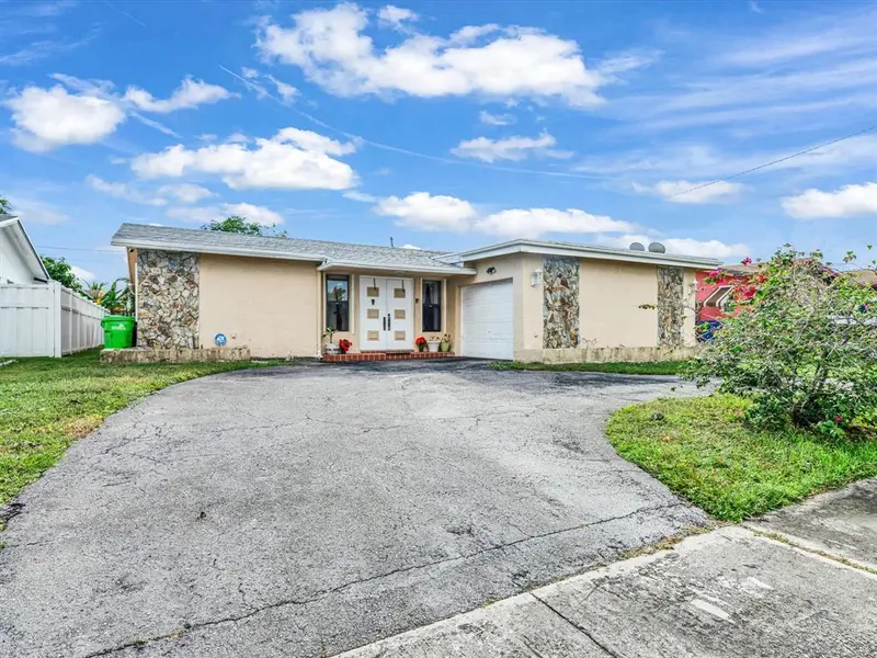 12030 NW 31st Pl, Sunrise, FL 33323