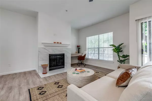 Dallas, TX 75206,6003 Oram Street #106