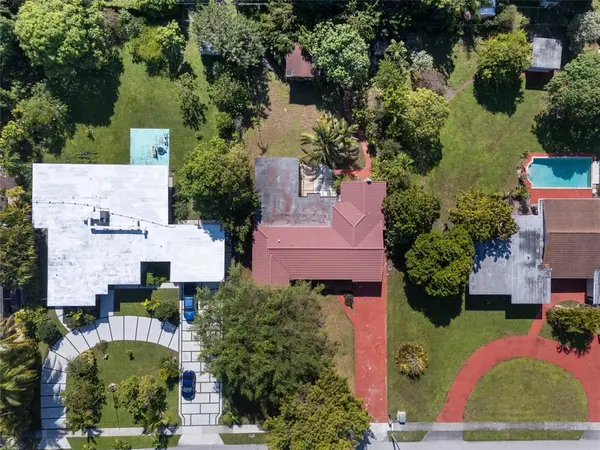 Hollywood, FL 33020,2642 Monroe St