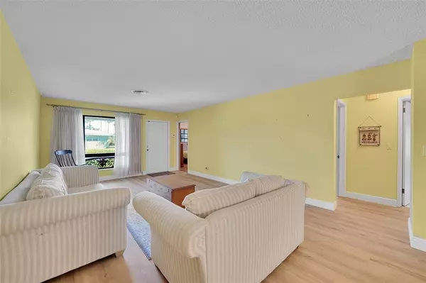 Dania Beach, FL 33004,238 SE 3rd St