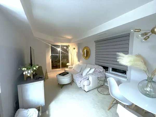 Carlington - Central Park, ON K2C 4G4,310 Central Park DR #5L