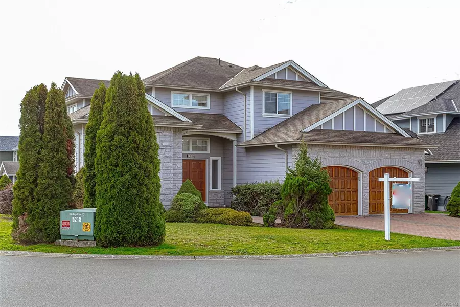 1734 Mamich Cir, Saanich, BC V8N 6N1