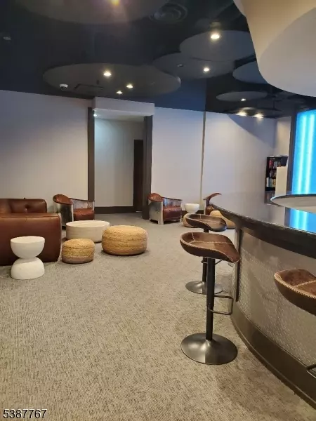 Rahway City, NJ 07065,1 Carriage City Plz #1115