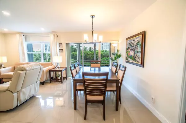 Hallandale Beach, FL 33009,300 Diplomat Pkwy #309