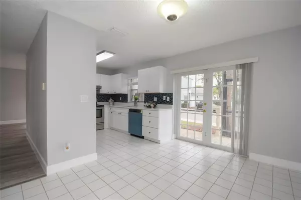 Davie, FL 33331,4801 Grapevine Way #4801