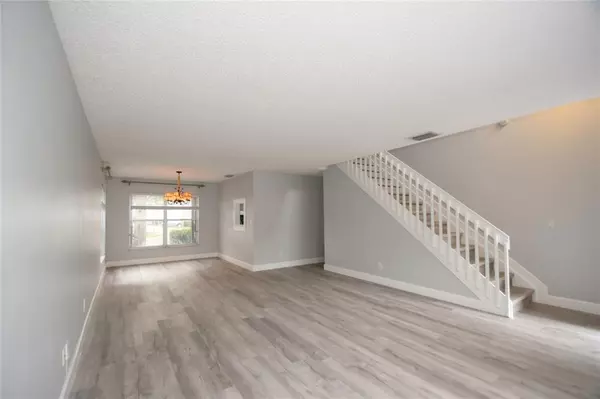 Davie, FL 33331,4801 Grapevine Way #4801