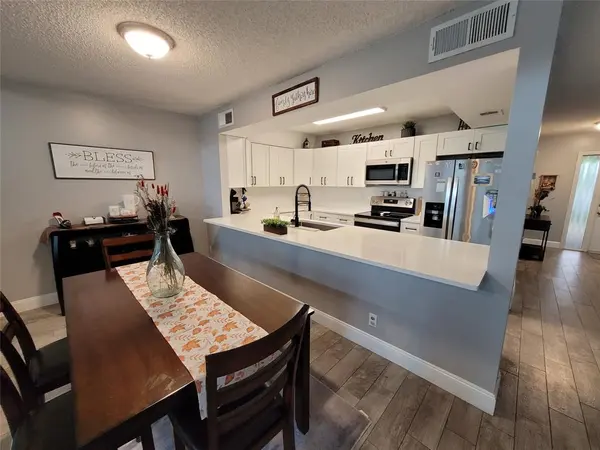 Plantation, FL 33322,1146 N University Dr