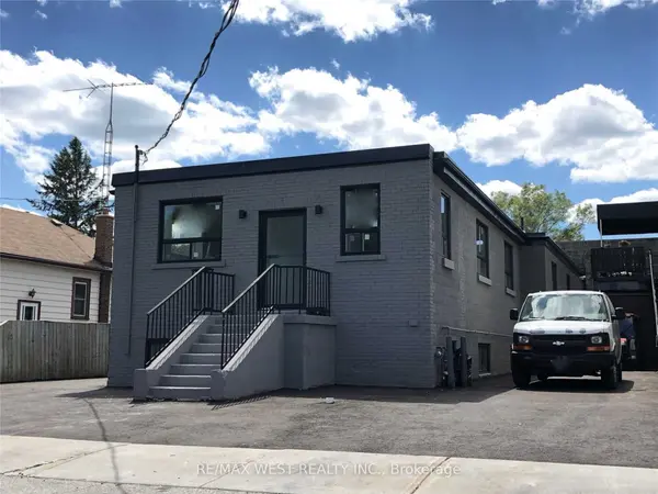 136 Sixteenth ST #102, Toronto W06, ON M8V 3K1