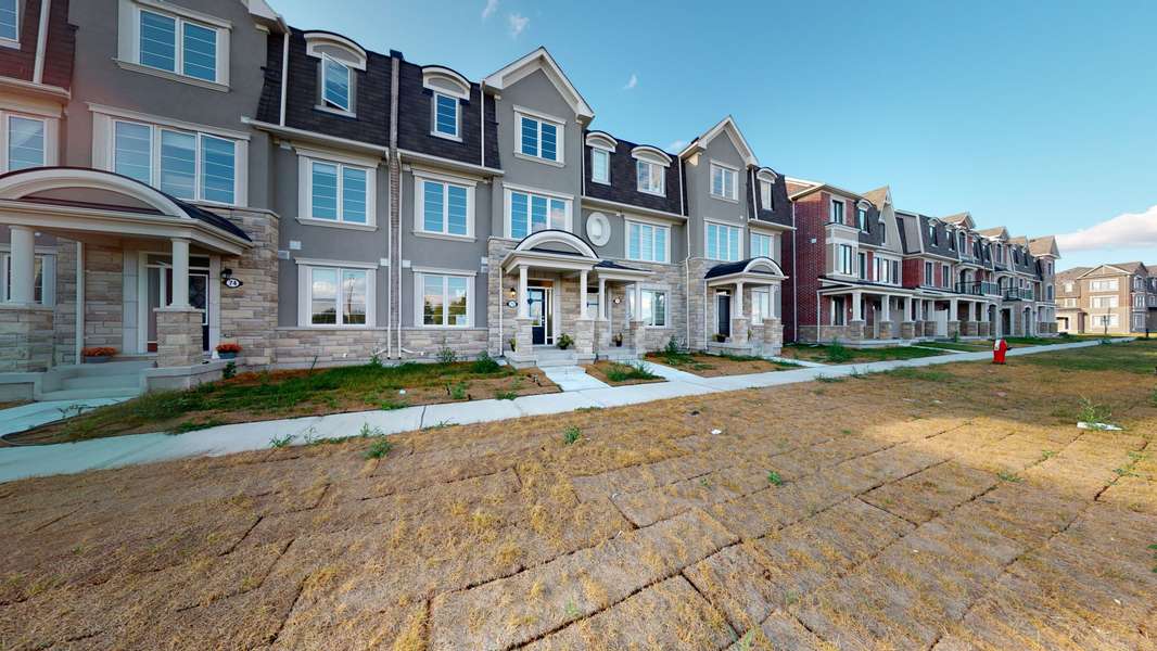 72 William F Bell Pkwy, Richmond Hill, ON L4S 0K1