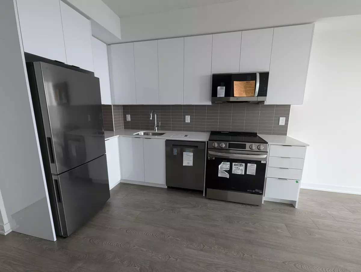 Brampton, ON L6Y 6L6,225 Malta AVE #1606