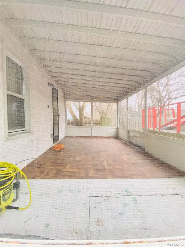 Detroit, MI 48224,5530 University PL