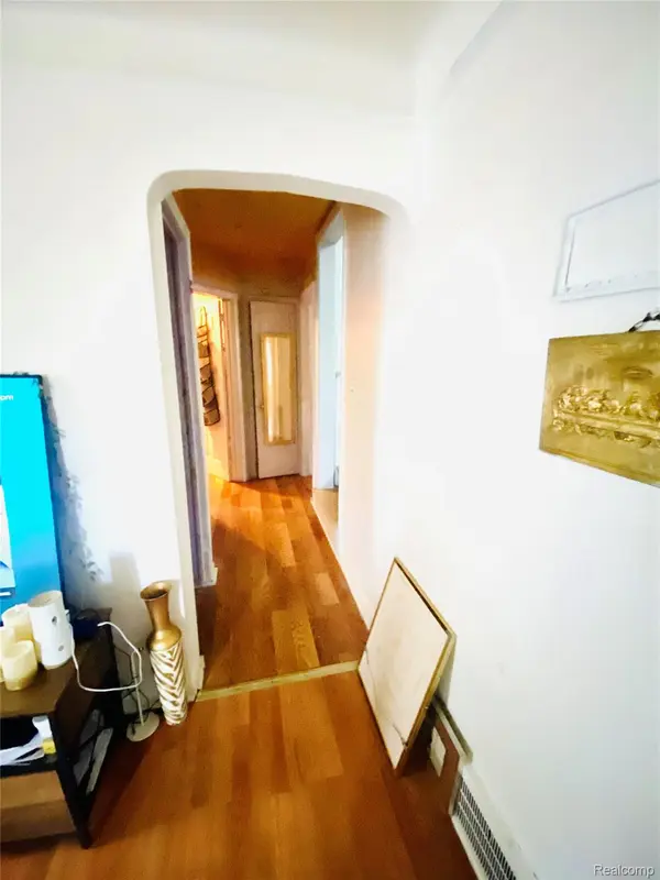 Detroit, MI 48224,5530 University PL