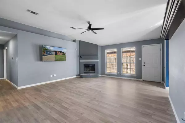 Arlington, TX 76001,807 Havenbrook Drive