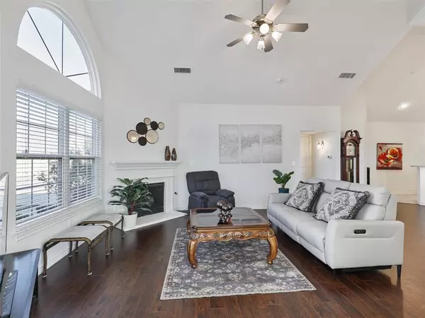 Plano, TX 75093,2601 Marsh Lane #124