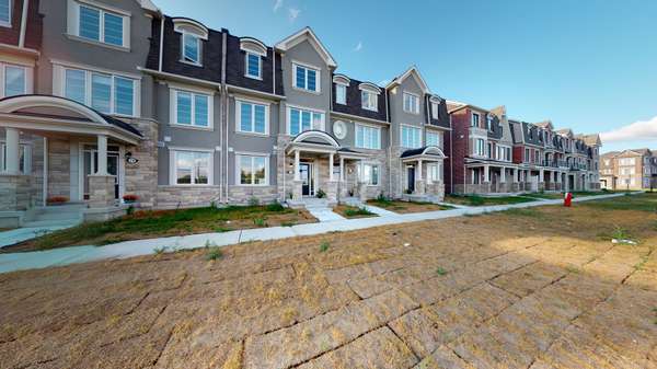 72 William F Bell Pkwy, Richmond Hill, ON L4S 0K1