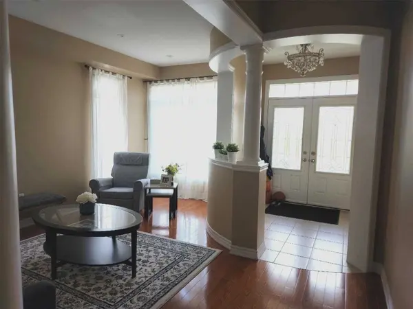 Oakville, ON L6H 0B1,2374 North Ridge TRL