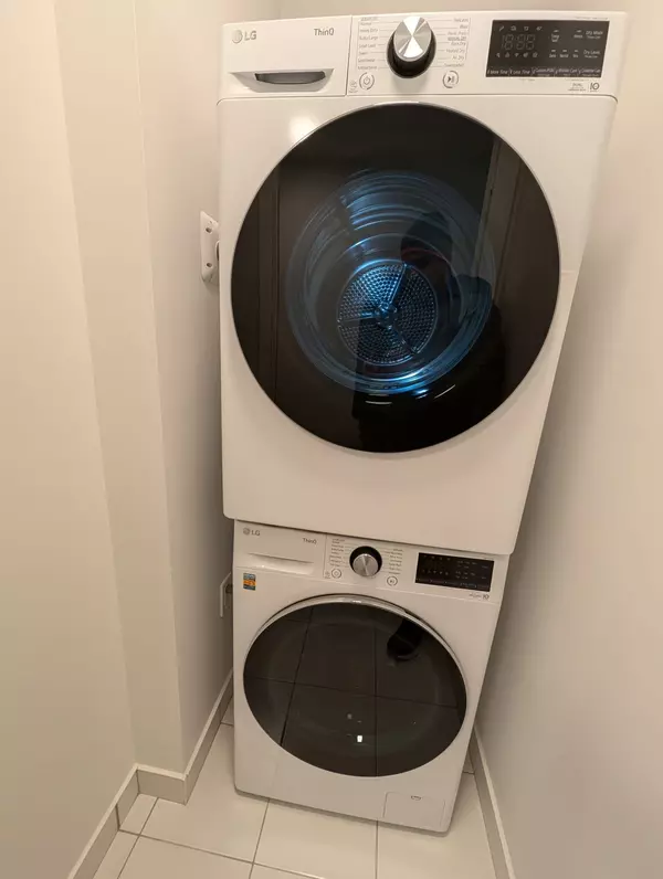 Brampton, ON L6Y 6L6,225 Malta AVE #1606