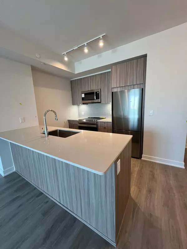 Mississauga, ON L5B 3M8,4130 Parkside Village DR #2302