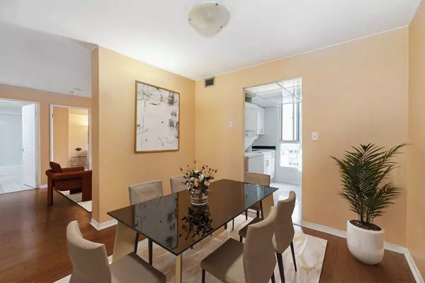 Mississauga, ON L5B 3Z2,155 Hillcrest AVE #1916