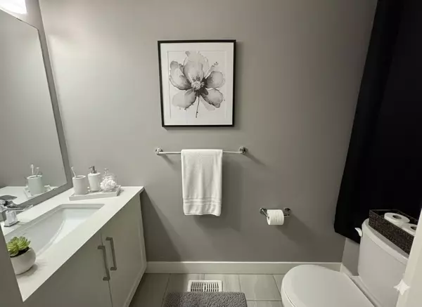 London South, ON N6M 0H2,3025 Doyle DR #26