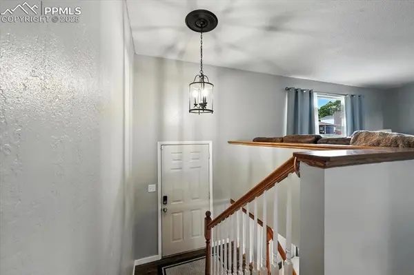 Colorado Springs, CO 80915,1501 E Owen CIR