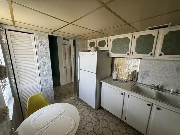 Hallandale Beach, FL 33009,200 NE 14th Ave #522